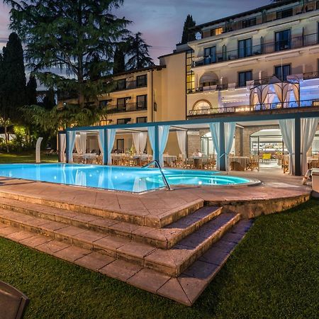 Hotel Villa Capri Gardone Riviera Kültér fotó