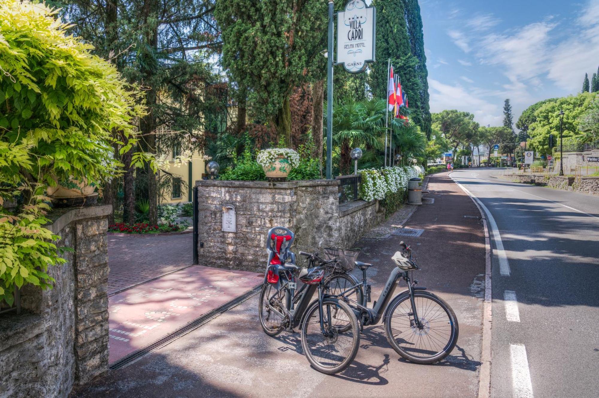 Hotel Villa Capri Gardone Riviera Kültér fotó