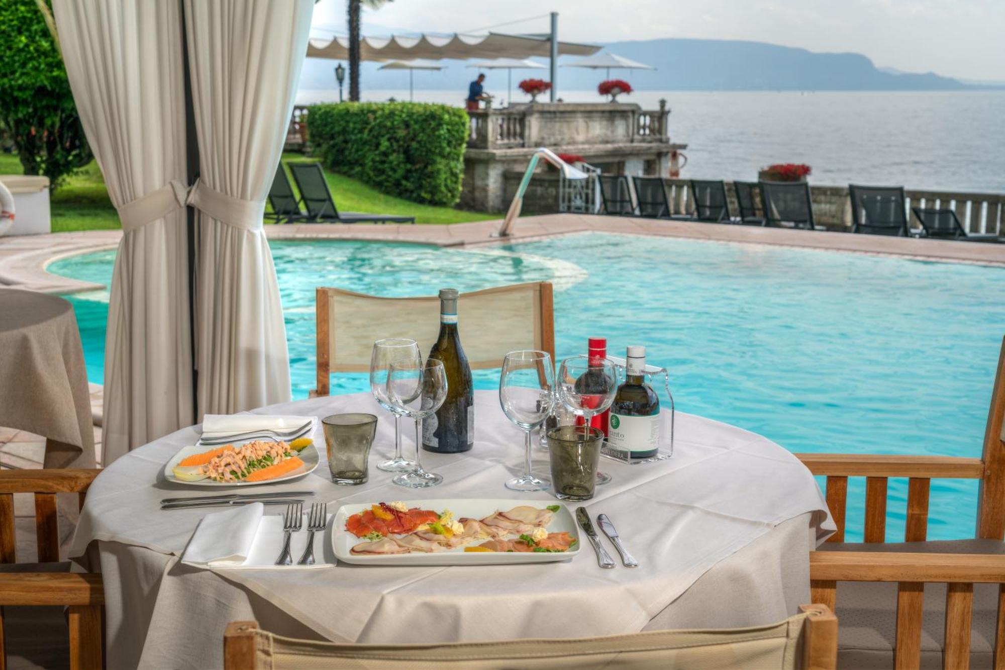 Hotel Villa Capri Gardone Riviera Kültér fotó