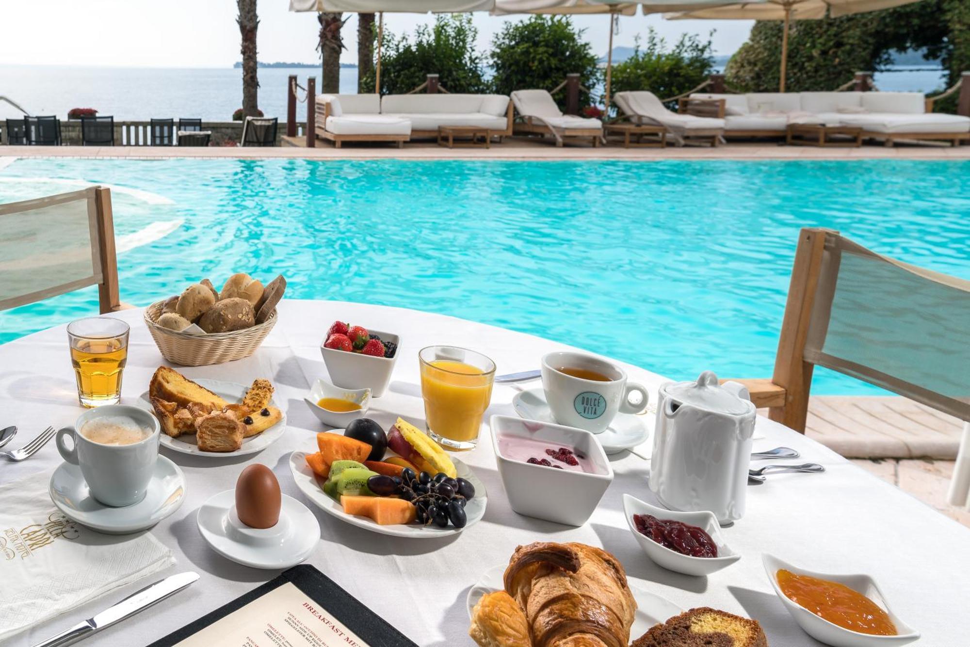 Hotel Villa Capri Gardone Riviera Kültér fotó