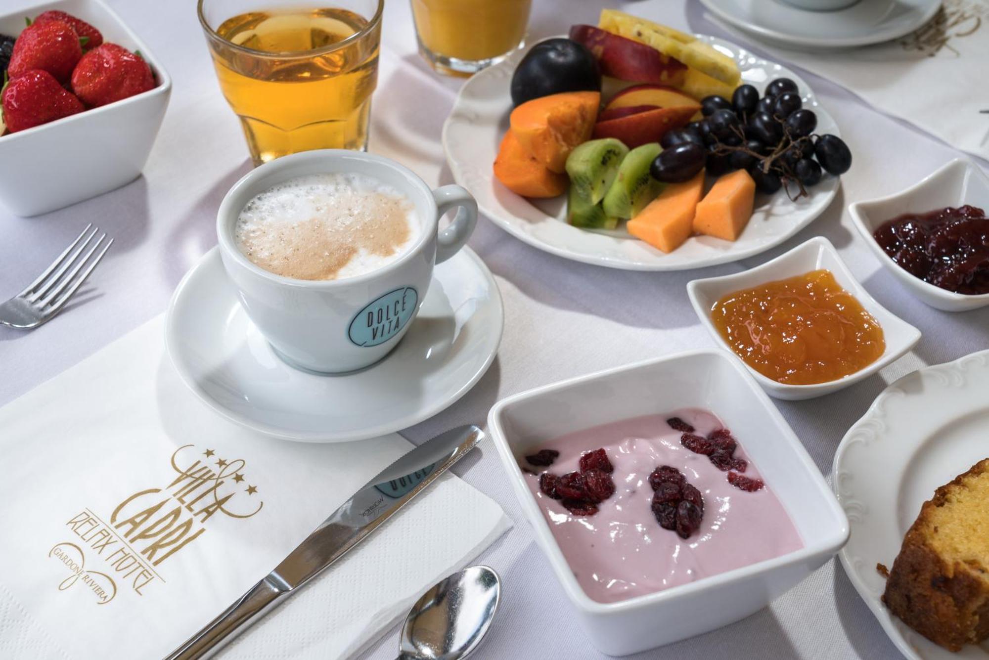 Hotel Villa Capri Gardone Riviera Kültér fotó