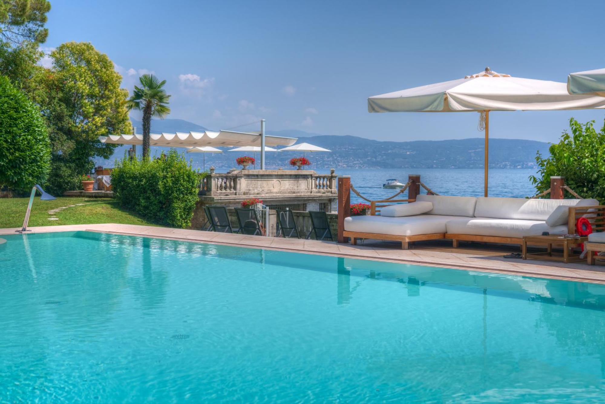 Hotel Villa Capri Gardone Riviera Kültér fotó