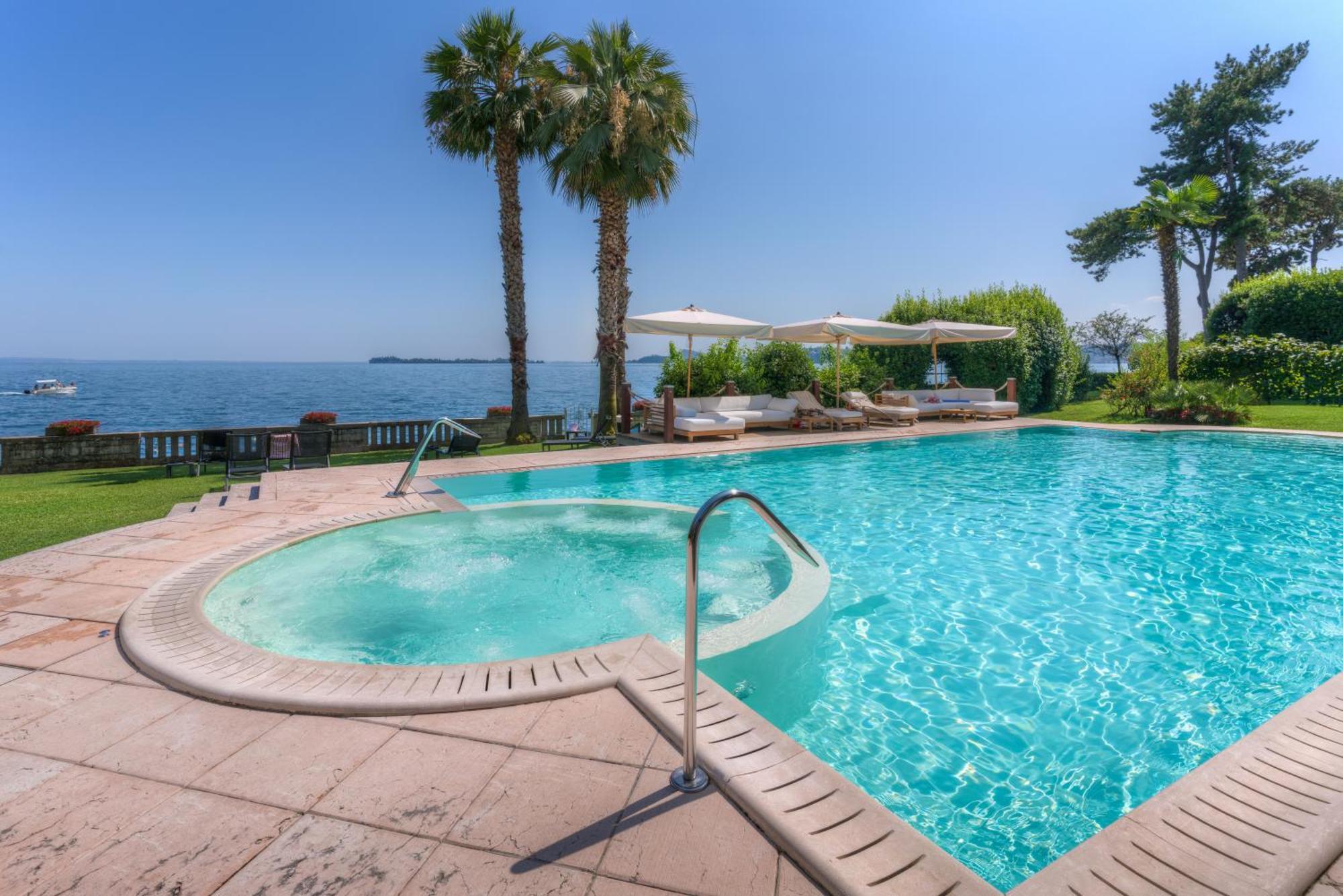 Hotel Villa Capri Gardone Riviera Kültér fotó
