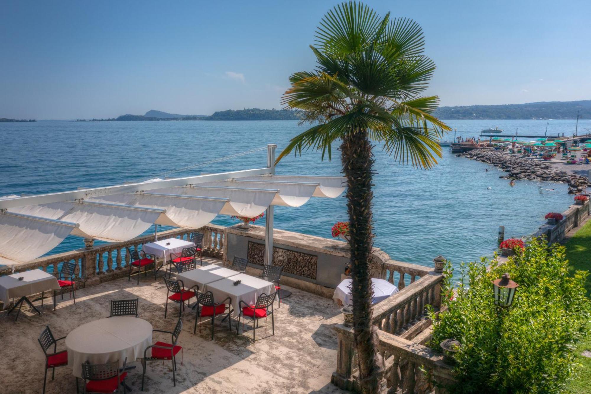Hotel Villa Capri Gardone Riviera Kültér fotó