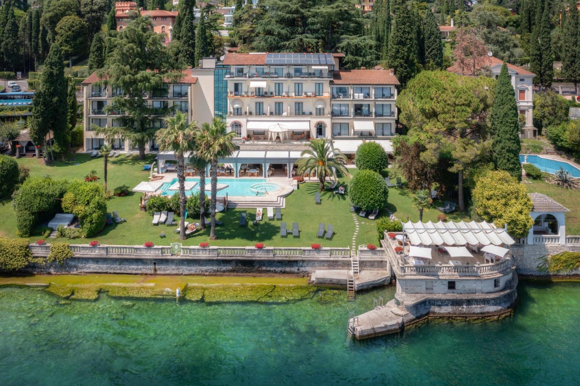Hotel Villa Capri Gardone Riviera Kültér fotó