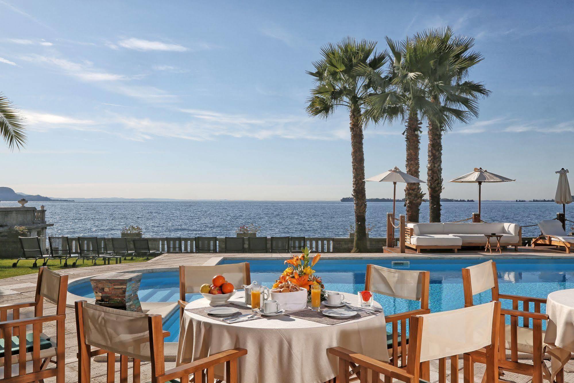 Hotel Villa Capri Gardone Riviera Kültér fotó